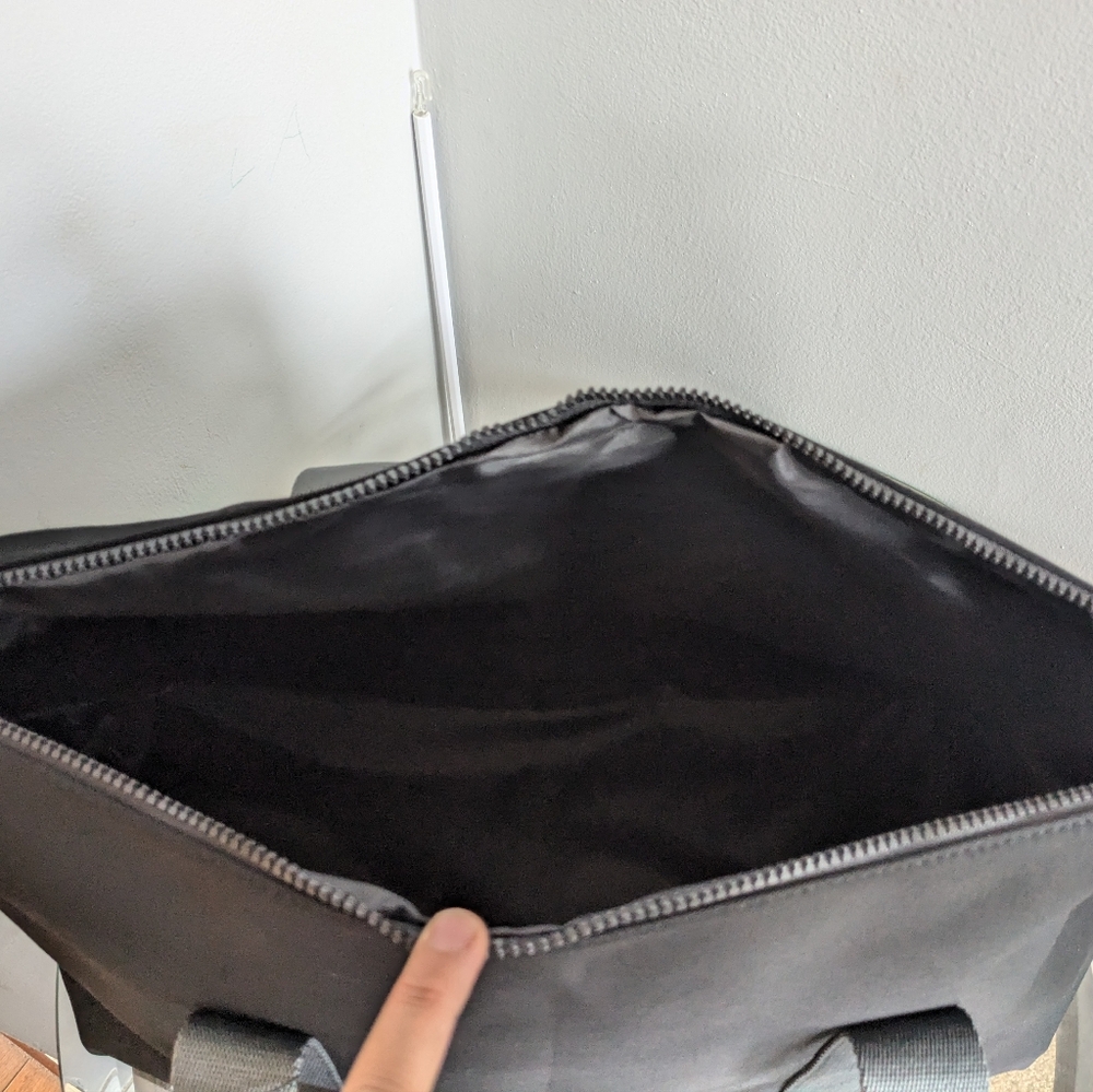 Coach - Picture 9 of 11